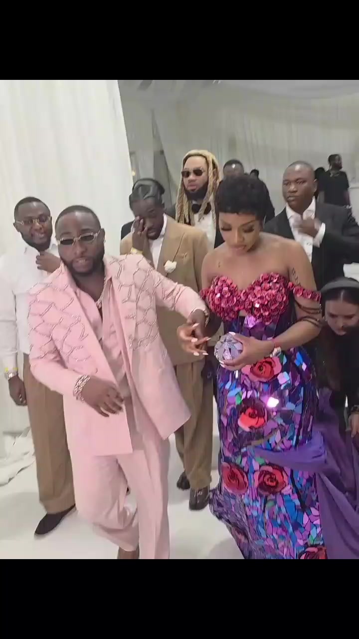 @Davido vibing hub
