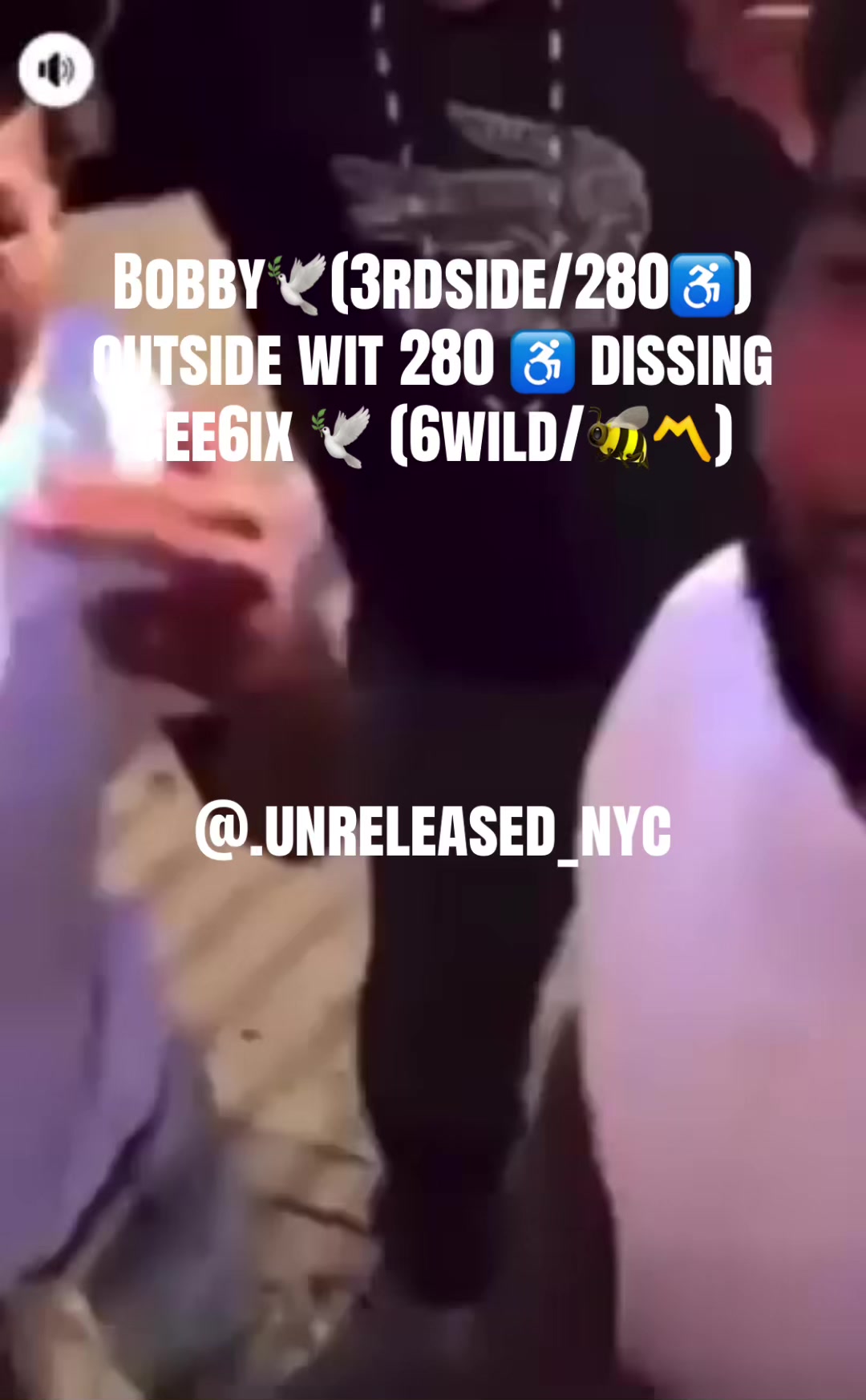 @⃟