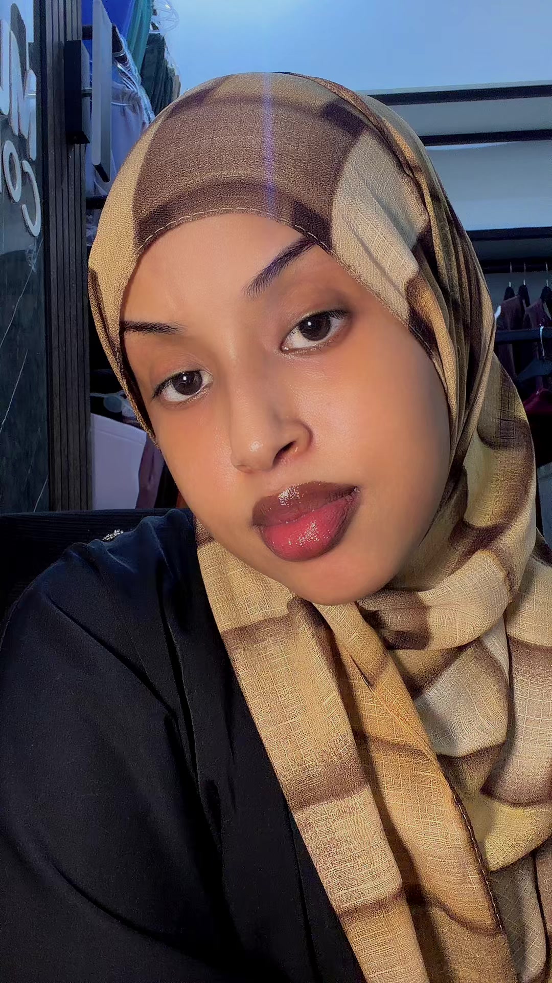 @Mushtaaq Huute👸🦋