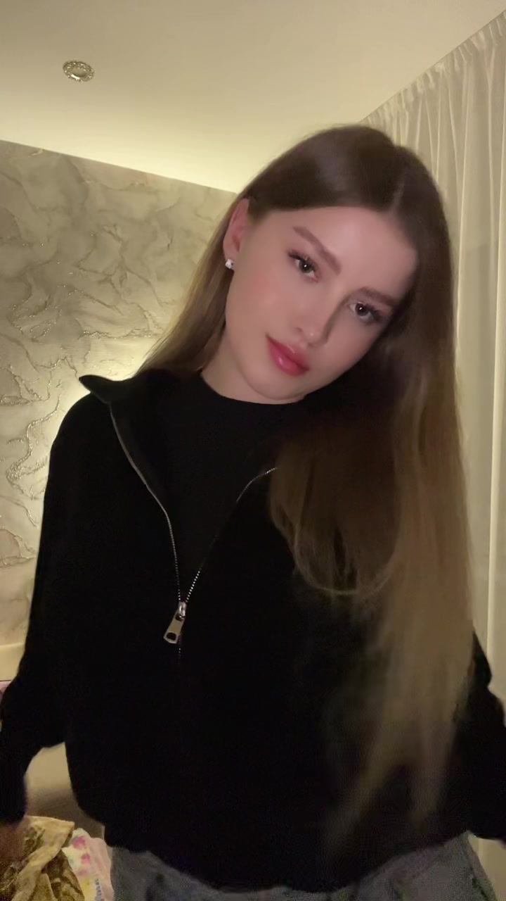 @Анечка🪽