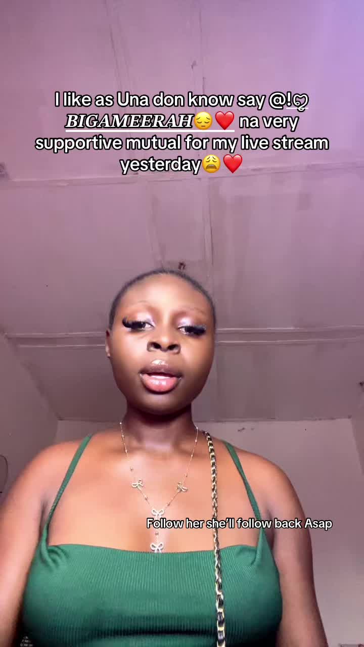 @Deeᥫ᭡💋.