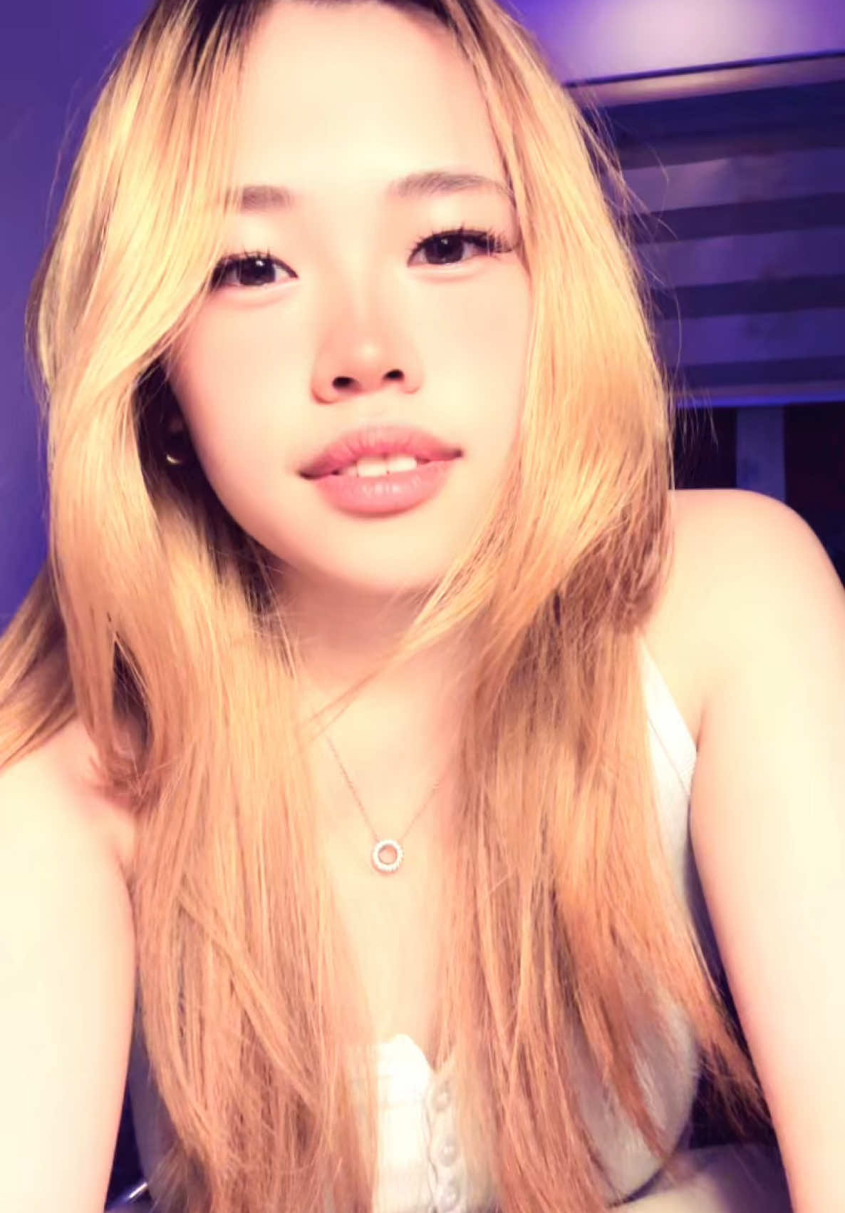 @khloye.c
