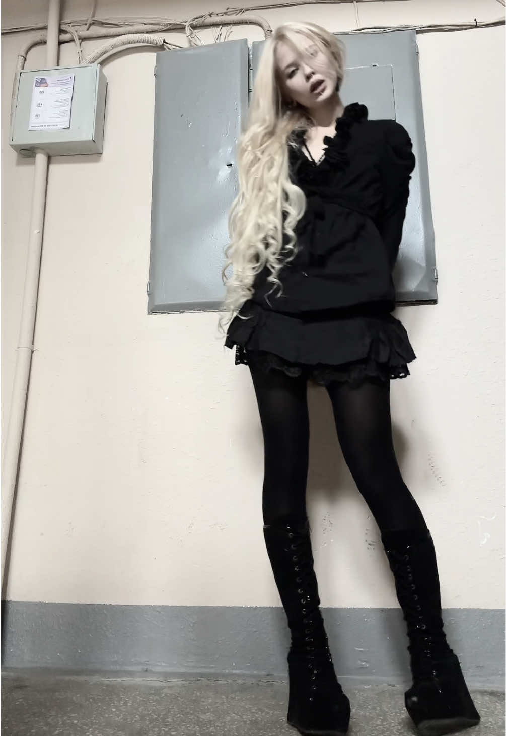 @damnwitchq