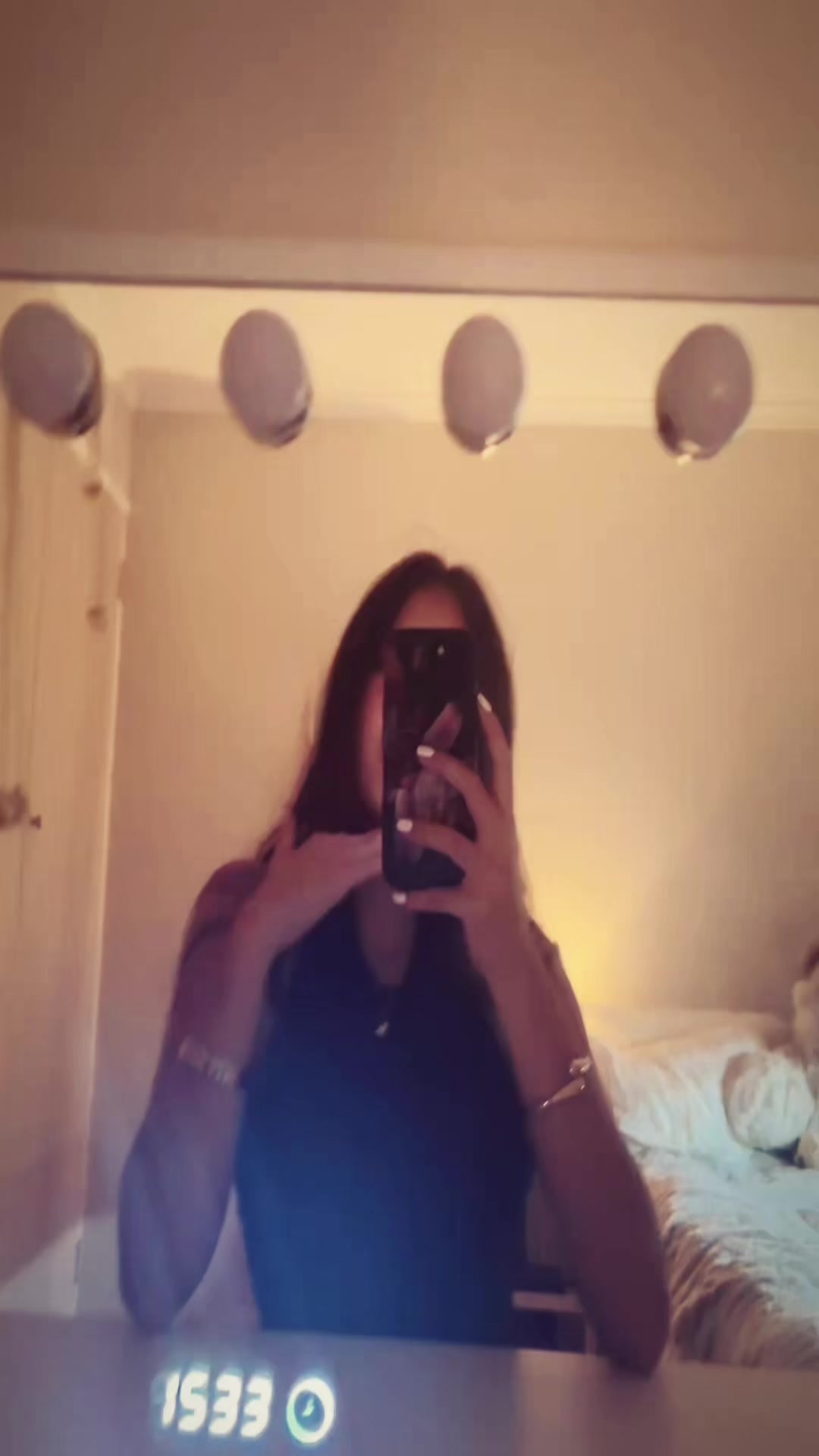 @anna
