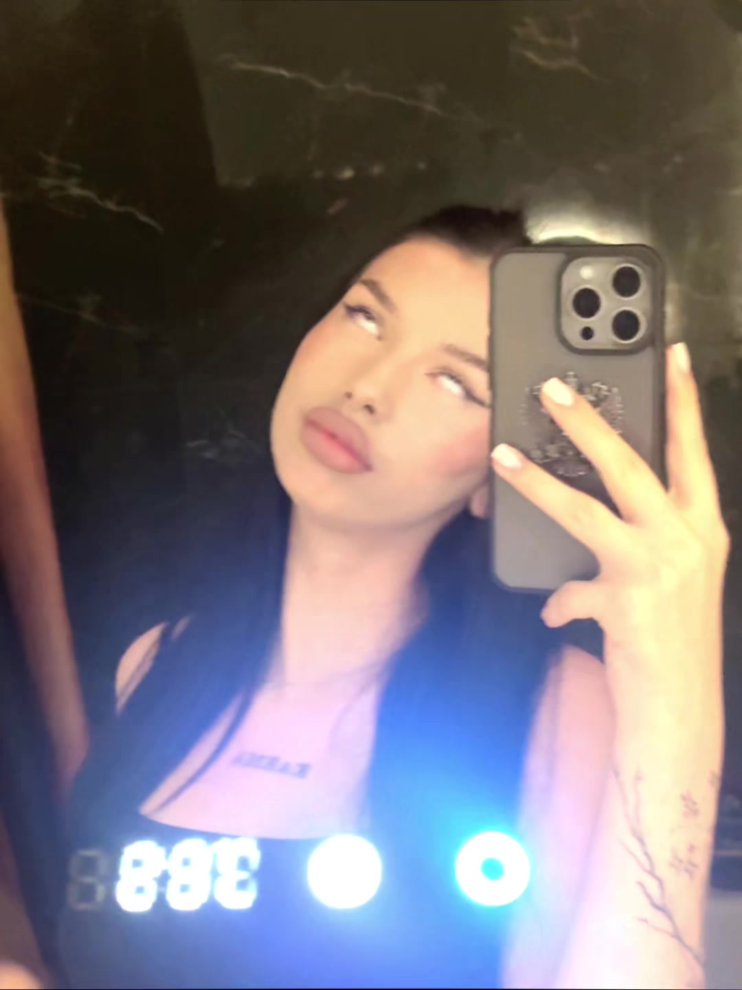 @KV