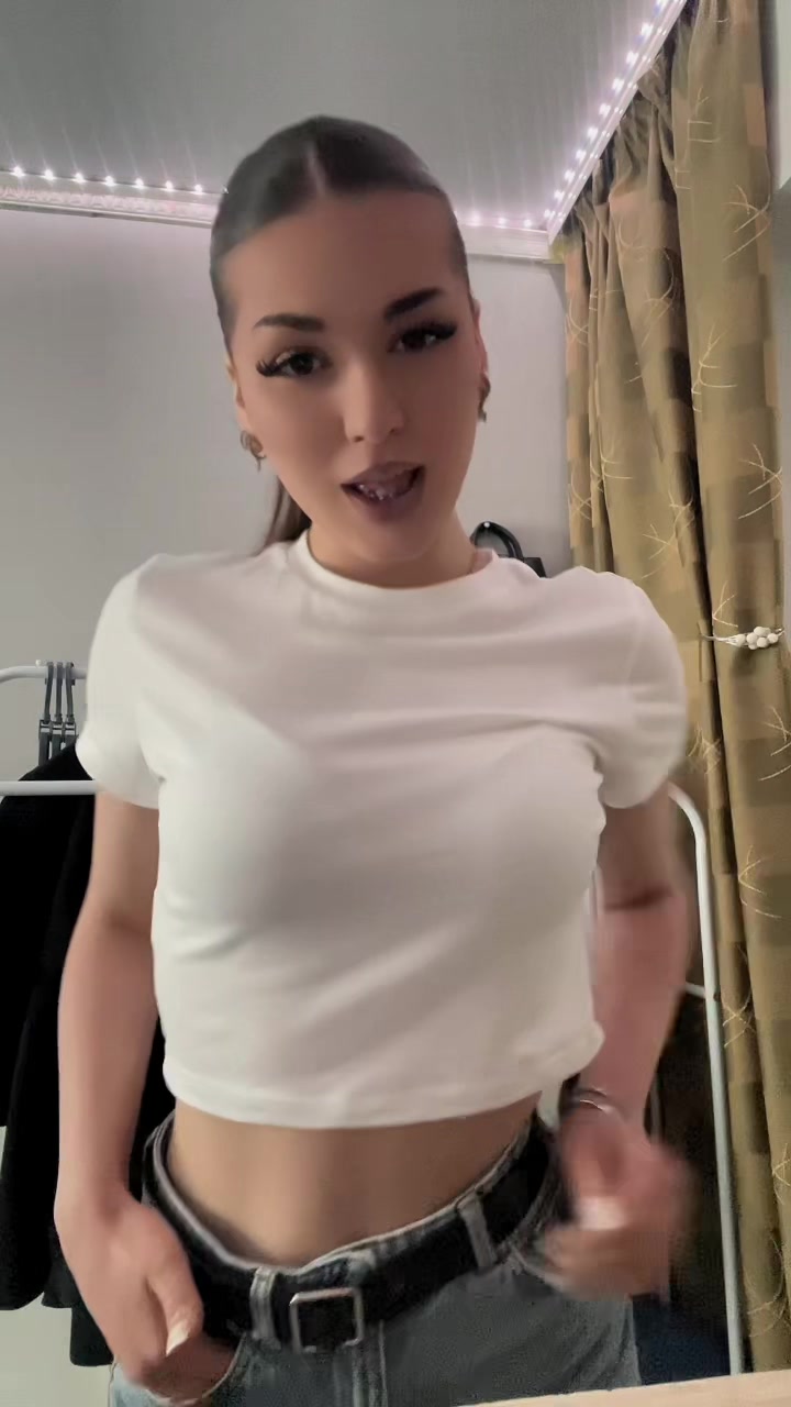 @𝓘ana⌛️