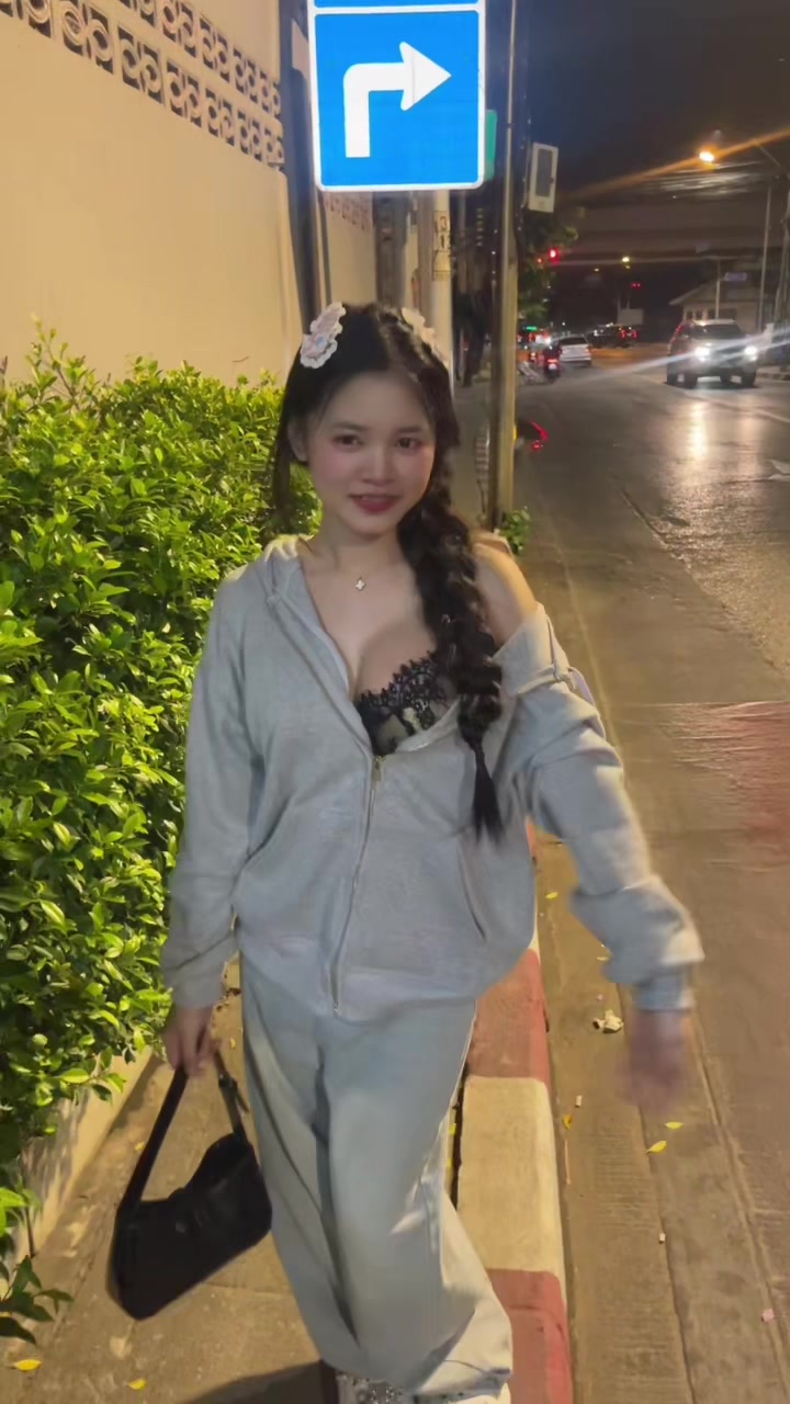 @Meena 🤍