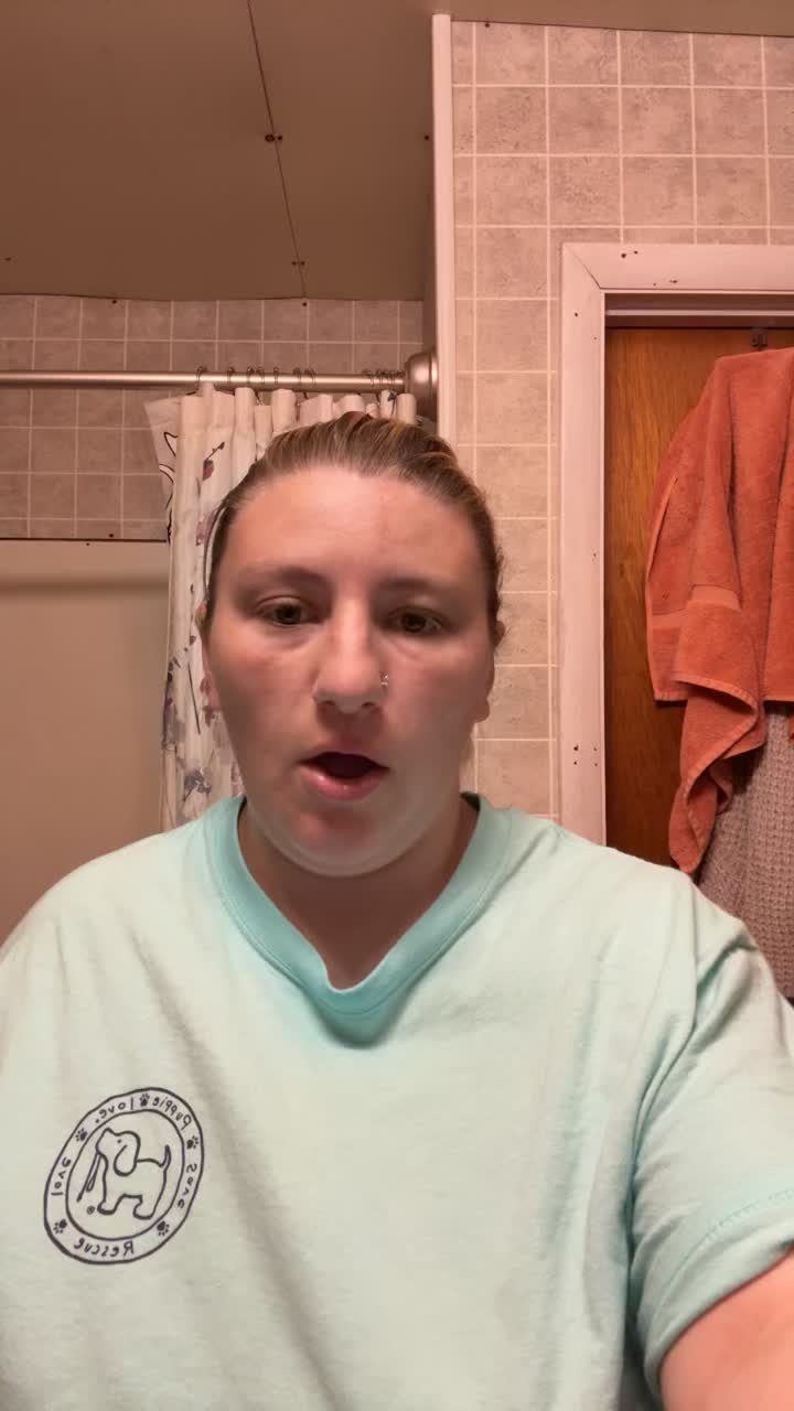 @kellyengle