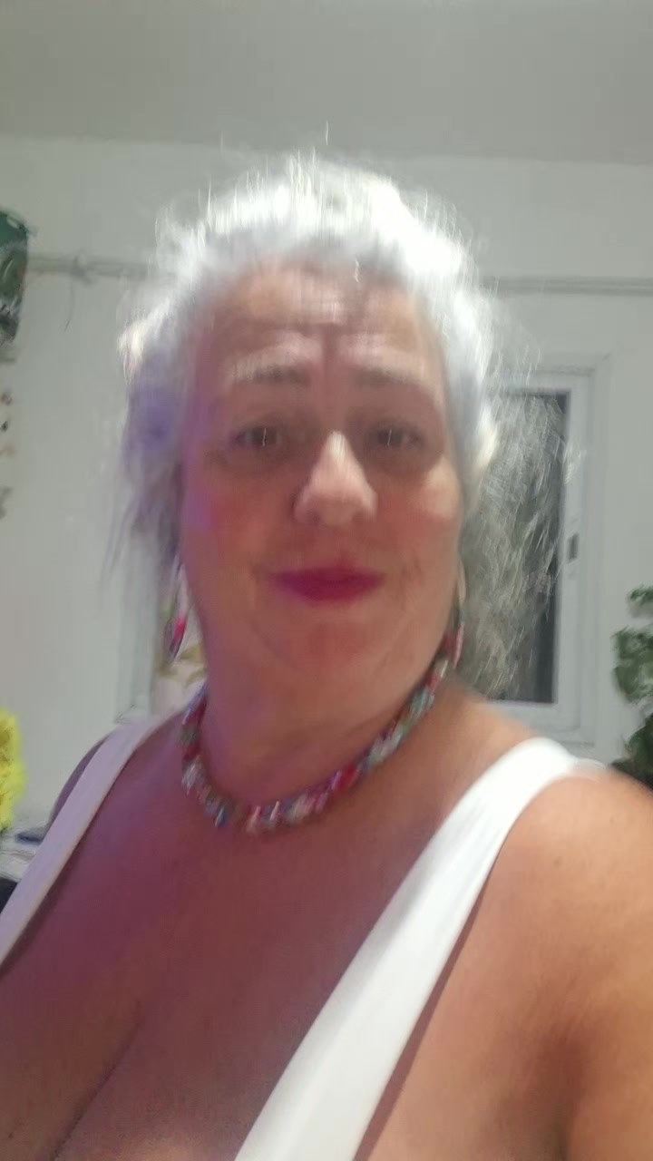 @regianebombonzinh