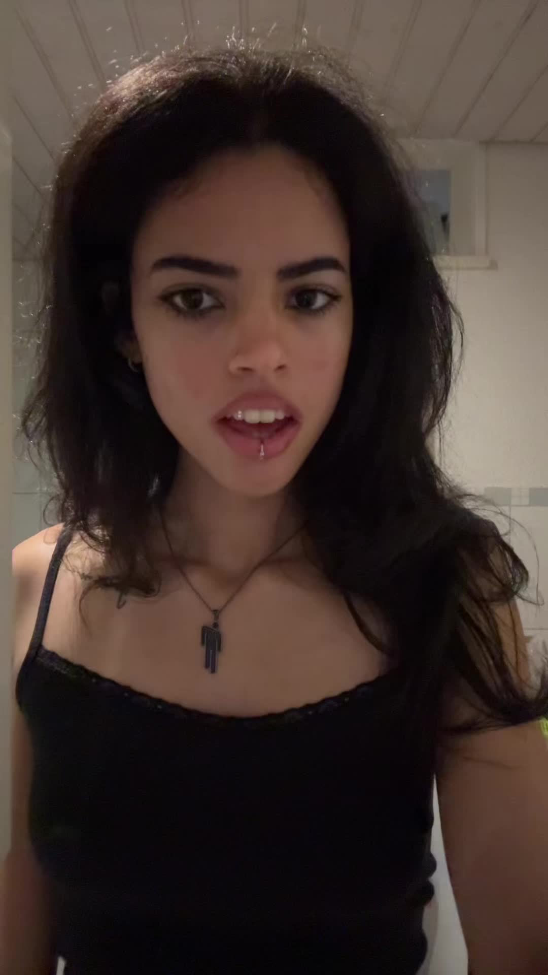 @Thaís