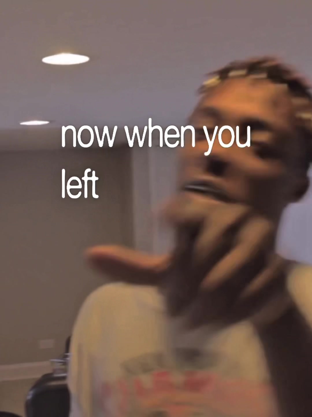 @️