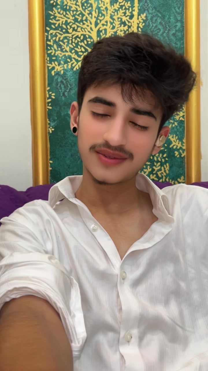 @✨ ریحان 🦅
