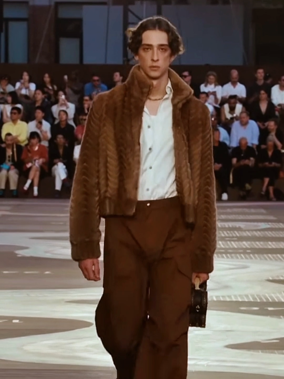 @runwaymen