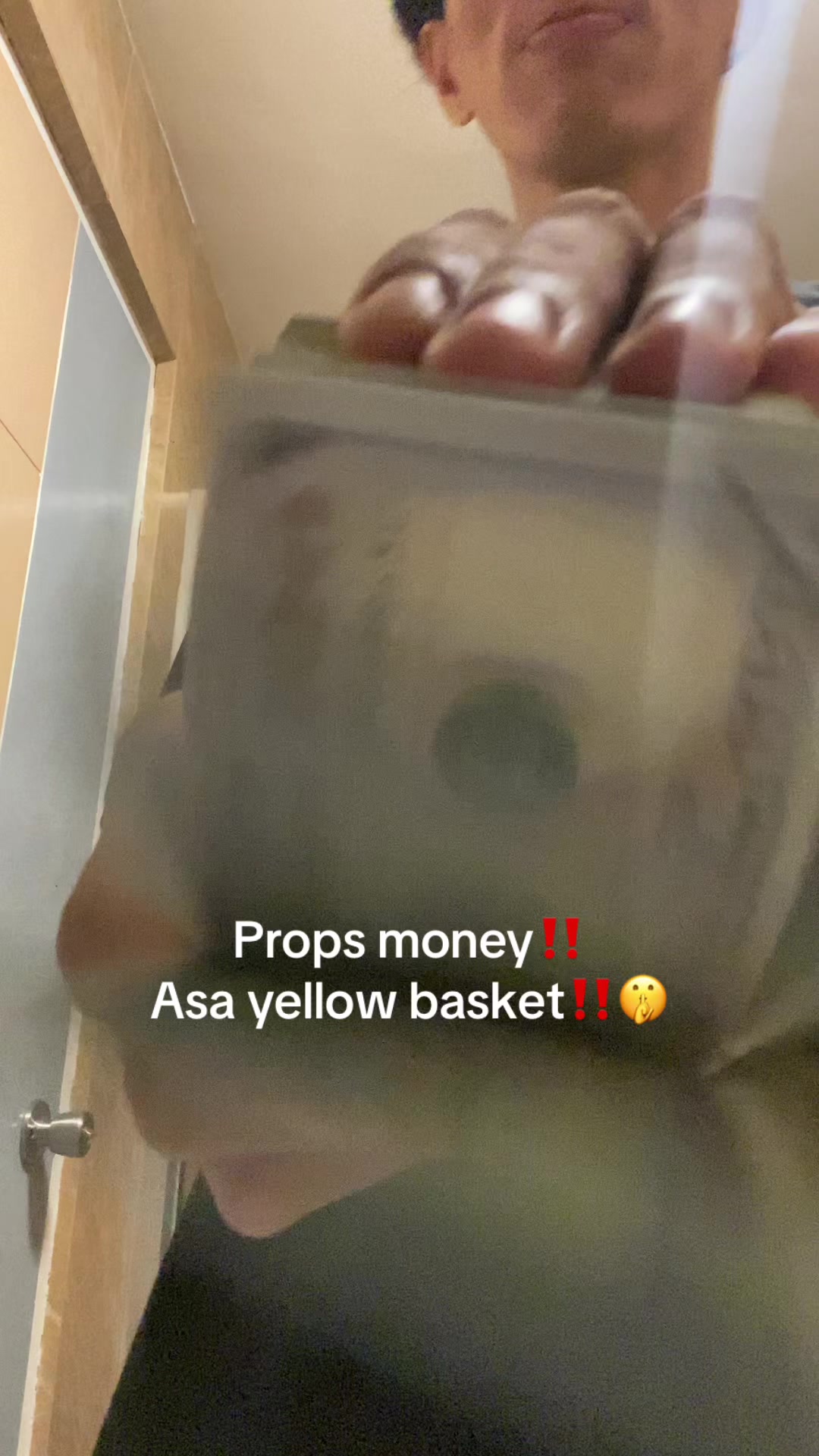 @UncleGat