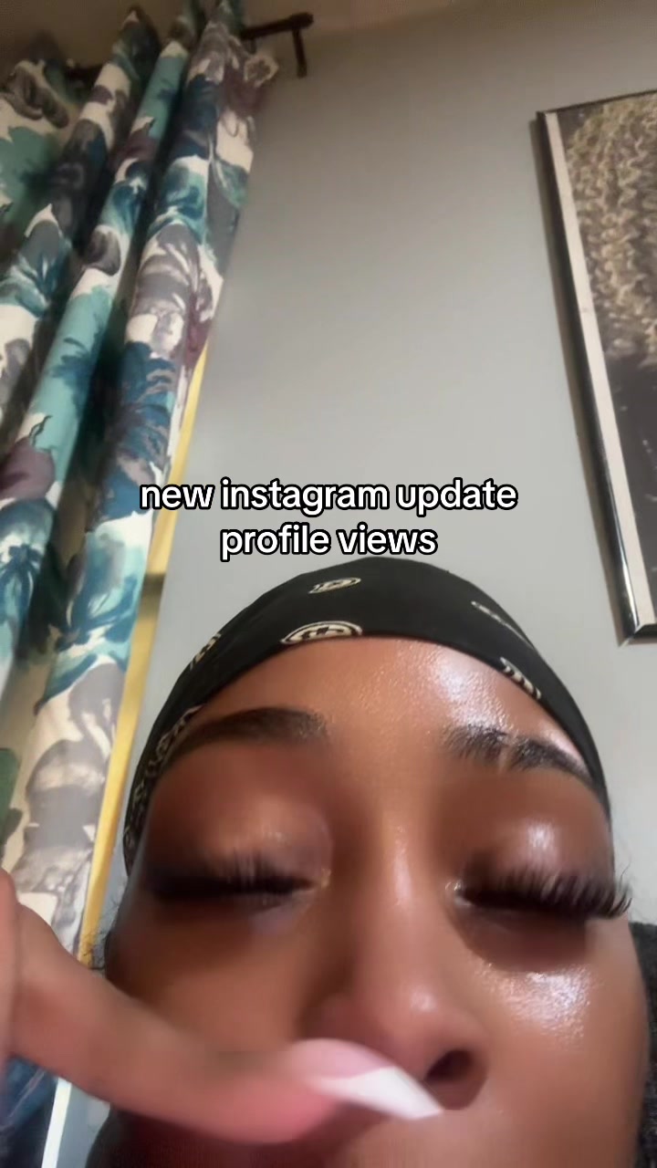 @oneeyebrow
