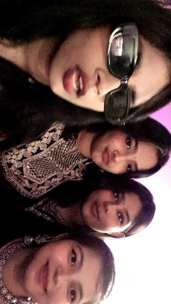 @akshitaa