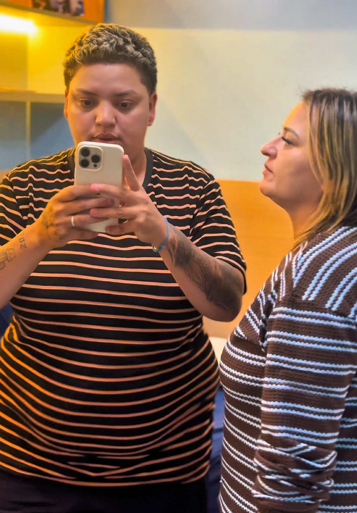 @tainaraaa.11