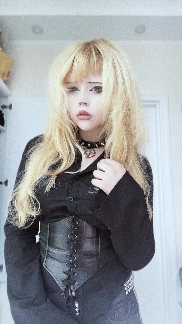 @☣️Mery☣️