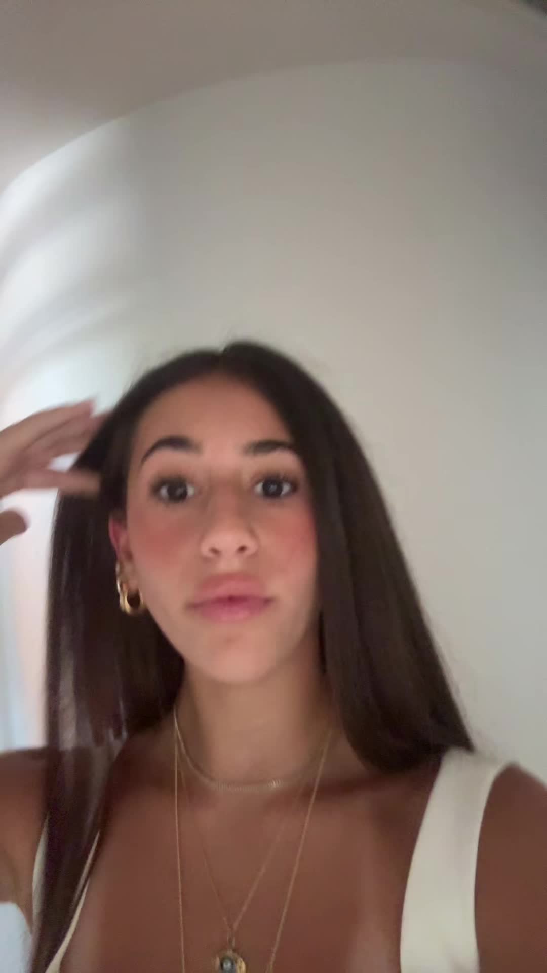 @avarosen_