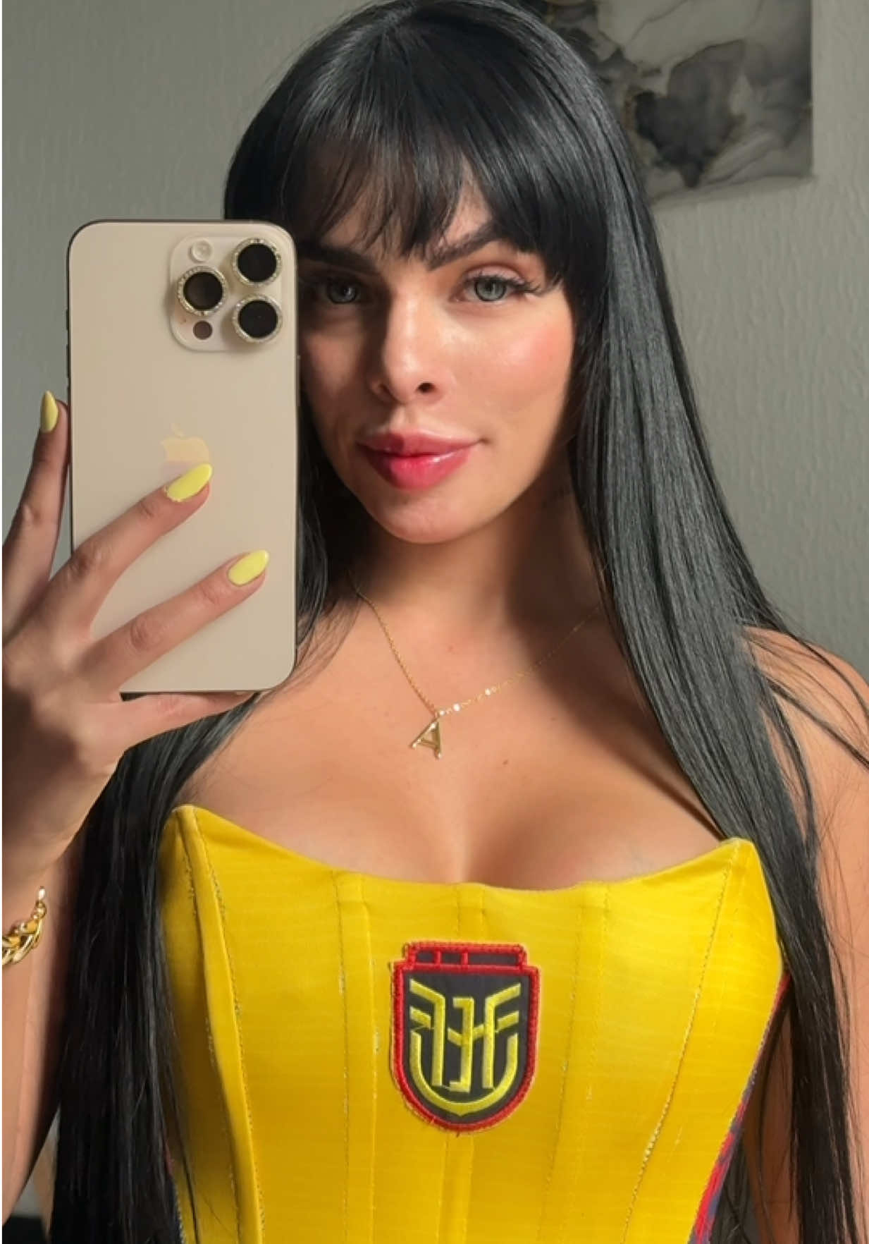 @andreaesoto0