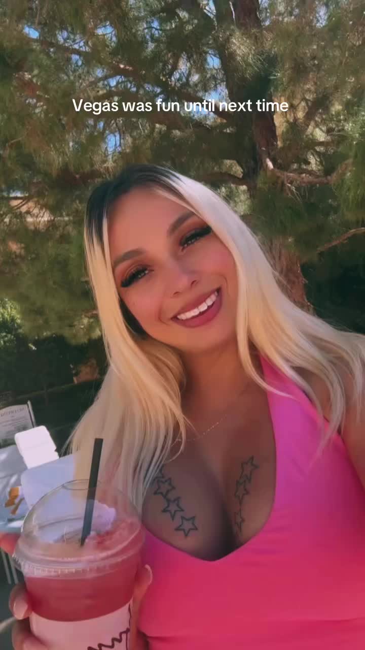 @Anayabeauty
