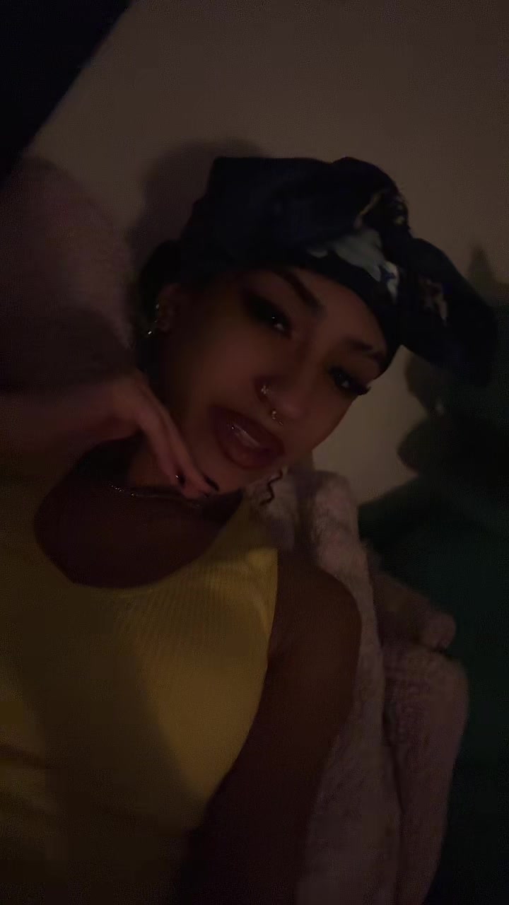 @🧛🏼♀️