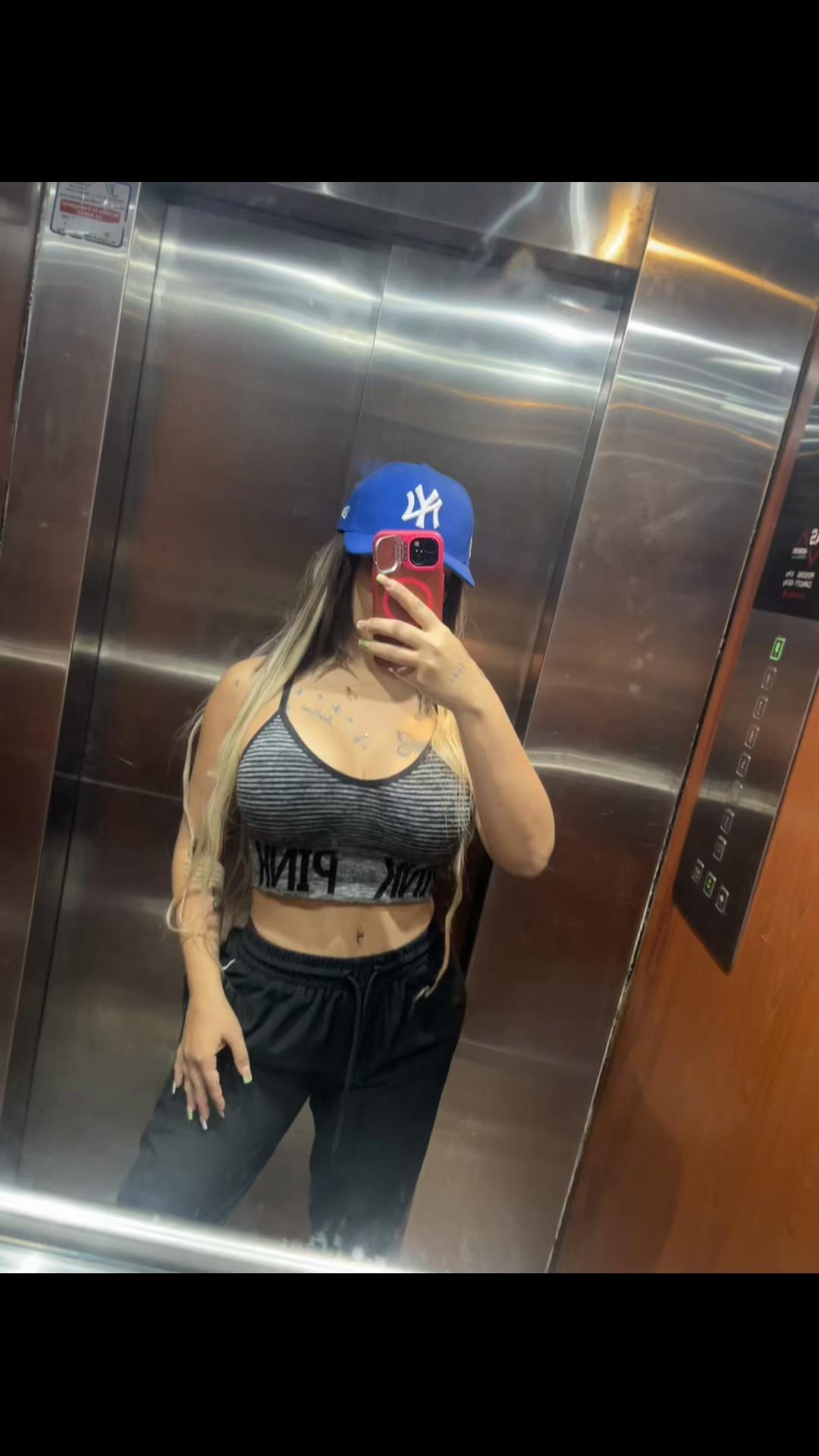 @valeria reyes