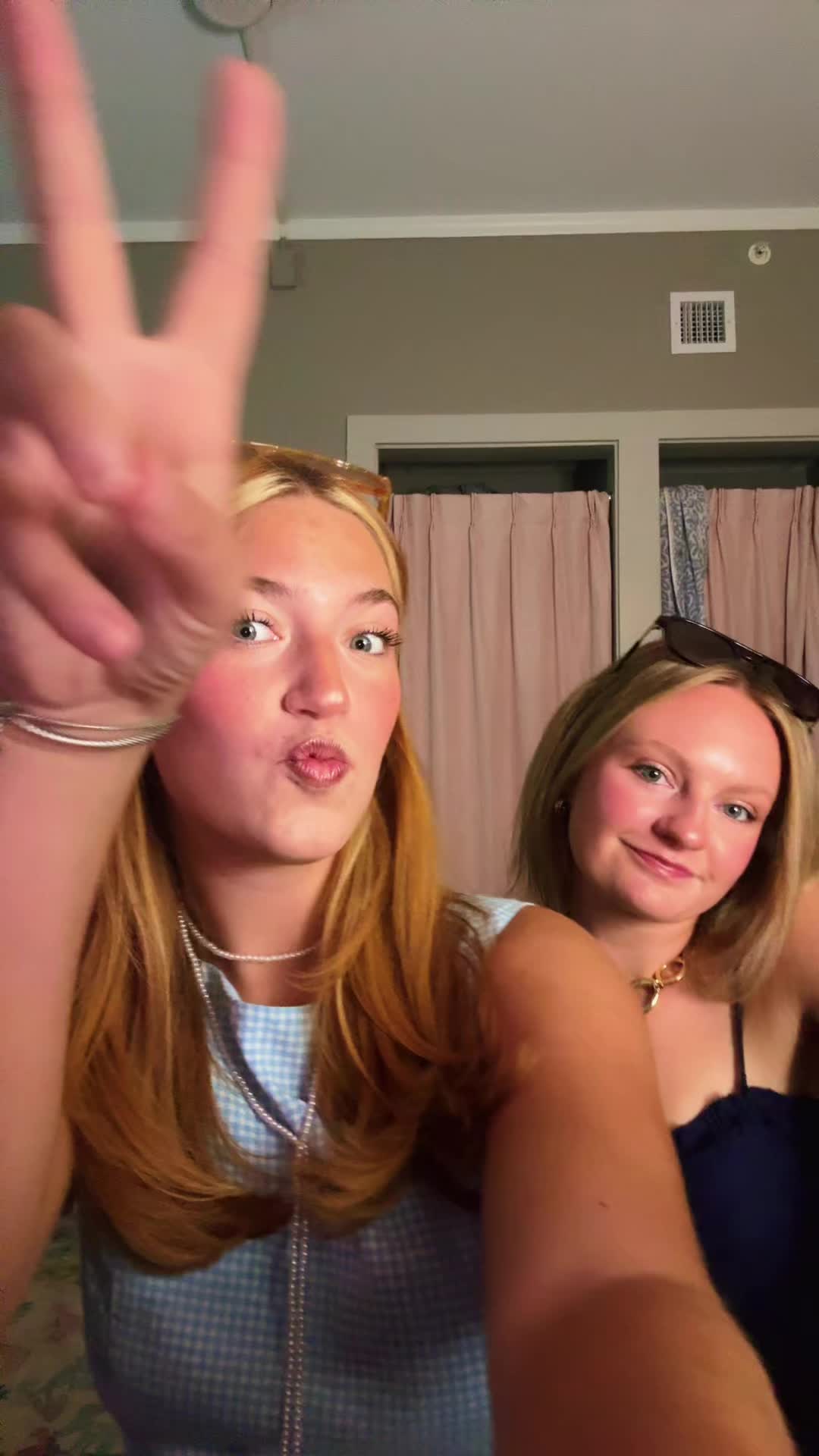 @LIZ