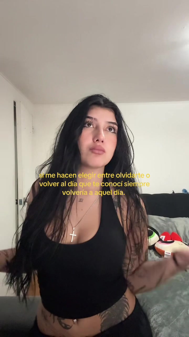 @Littleroyaal