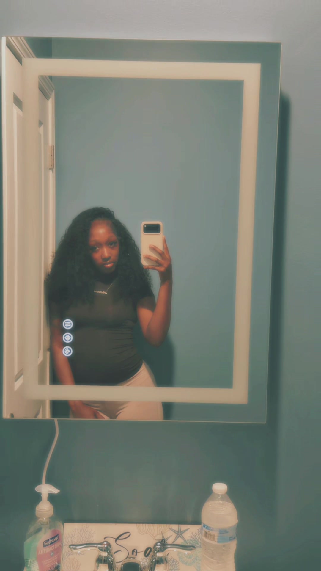 @Layybae🖤🎬