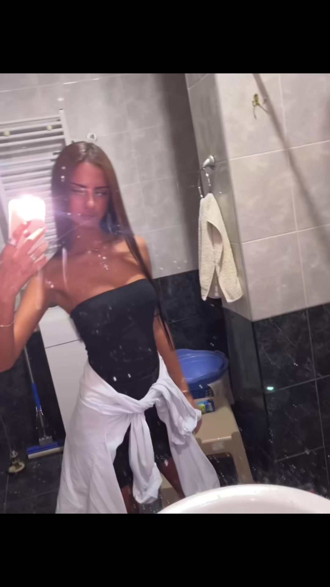 @Anushaa