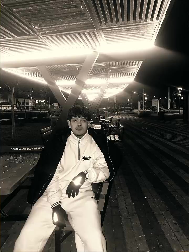 @r4hi._26