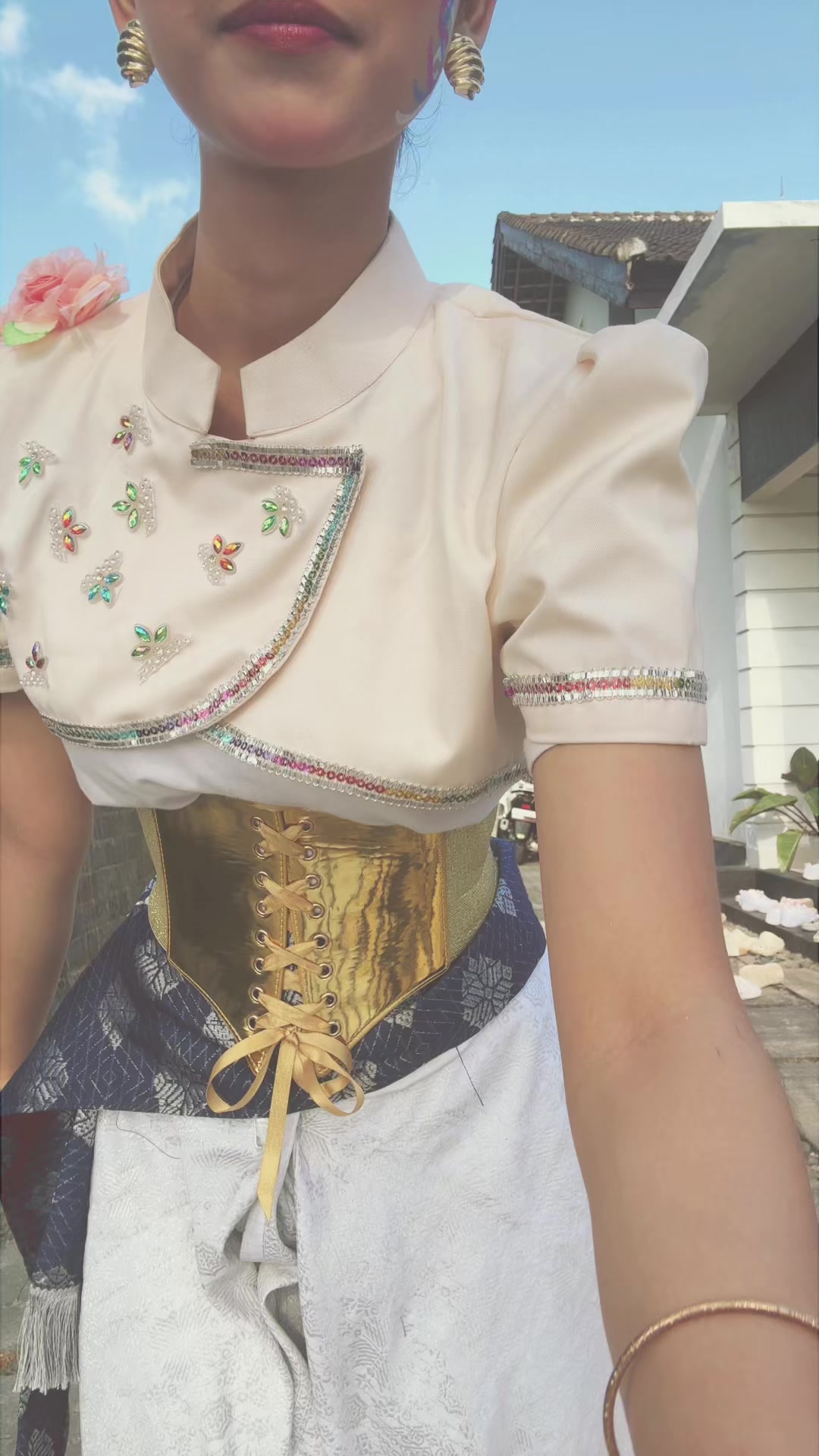 @loouuuna