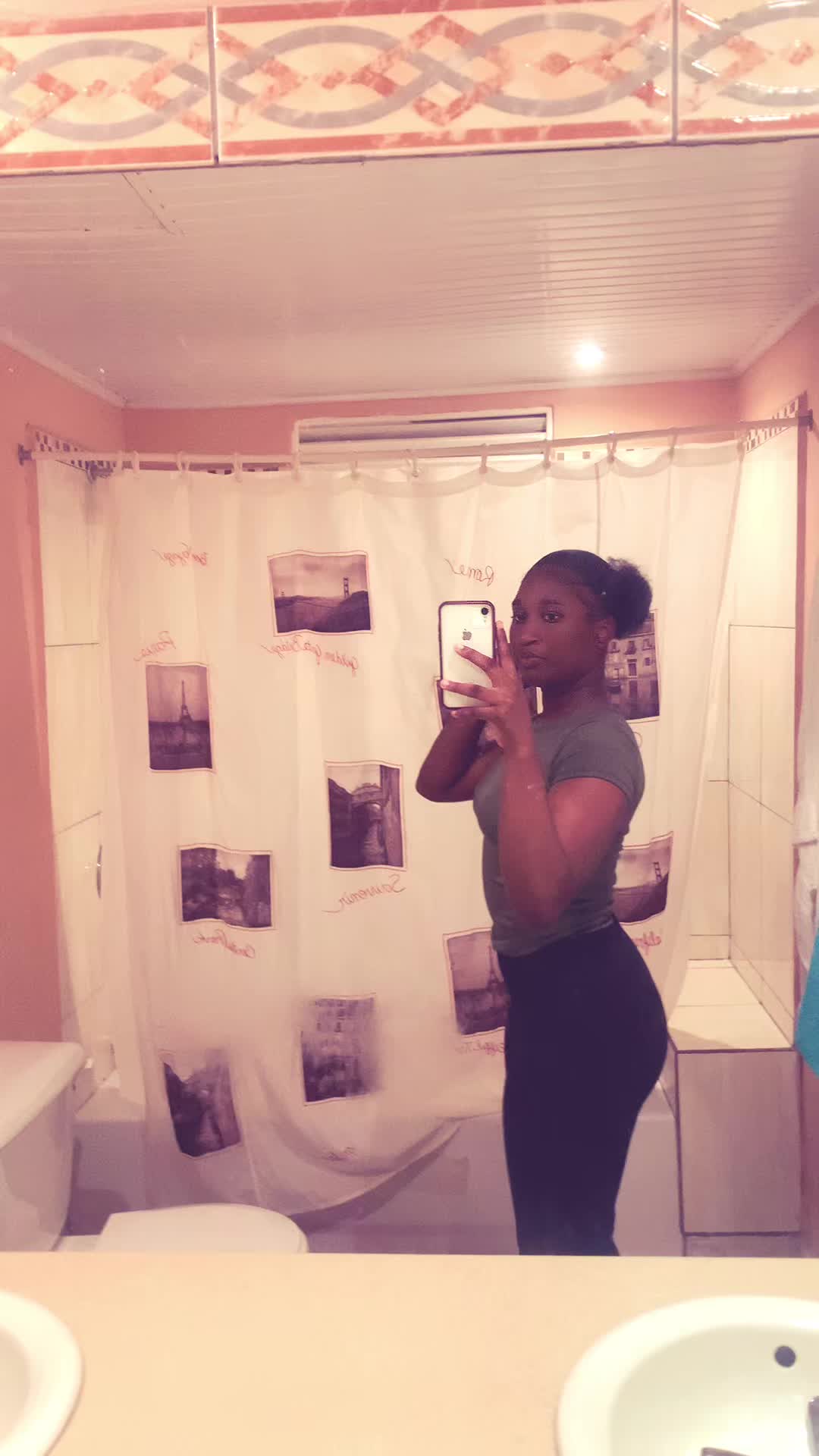 @Jolie🌈|content creator