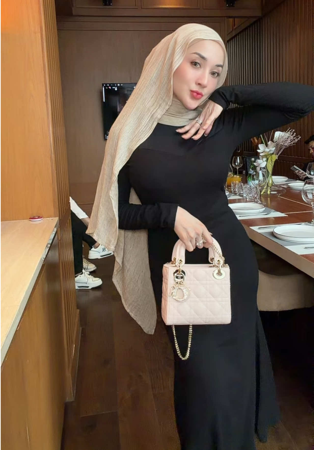 @mutereal