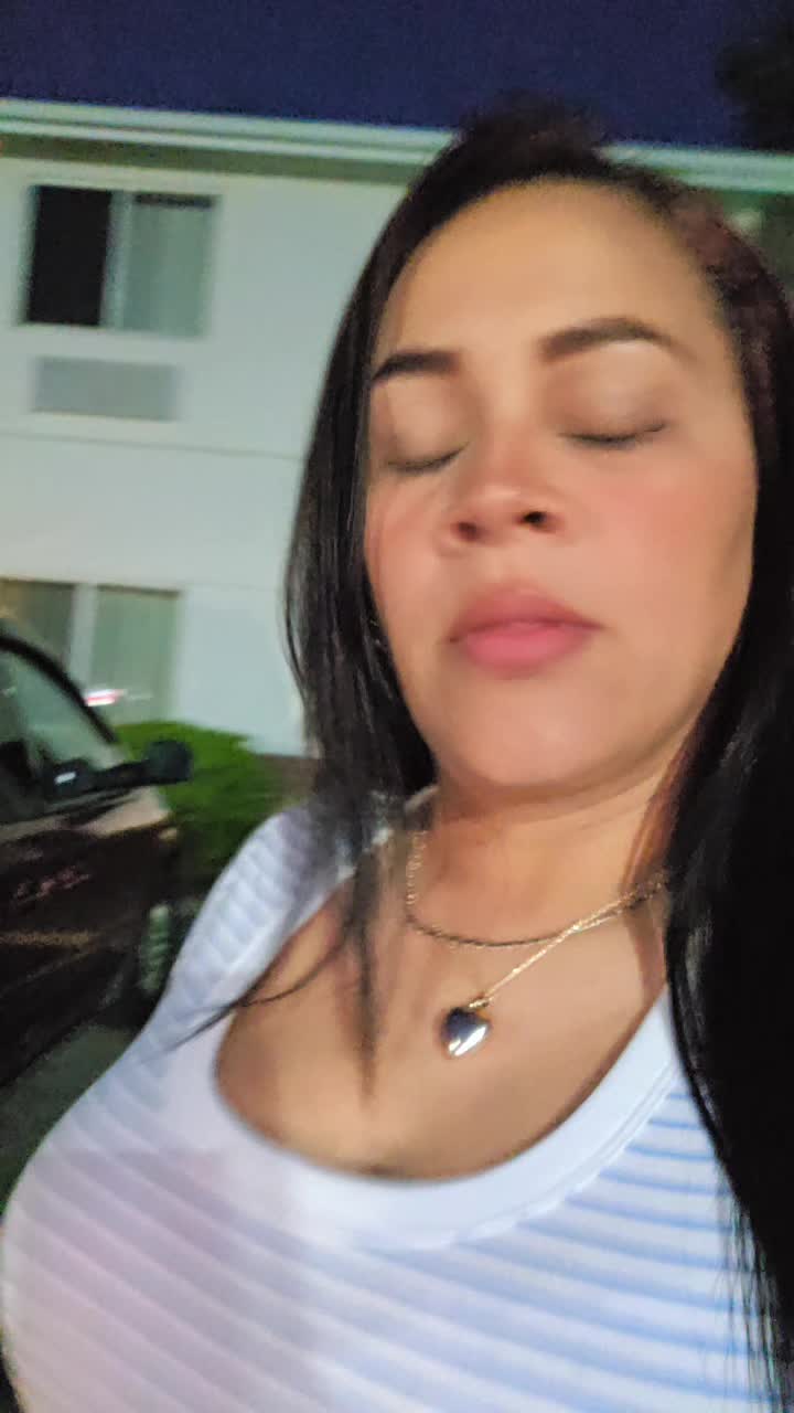 @Nena linda