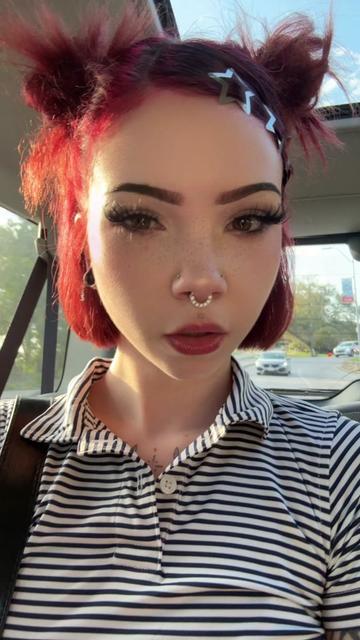 @xxvioletaddamsxx