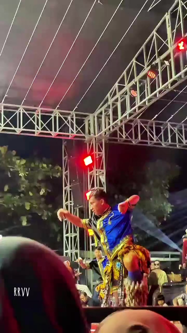 @🧚&zwj;♀️