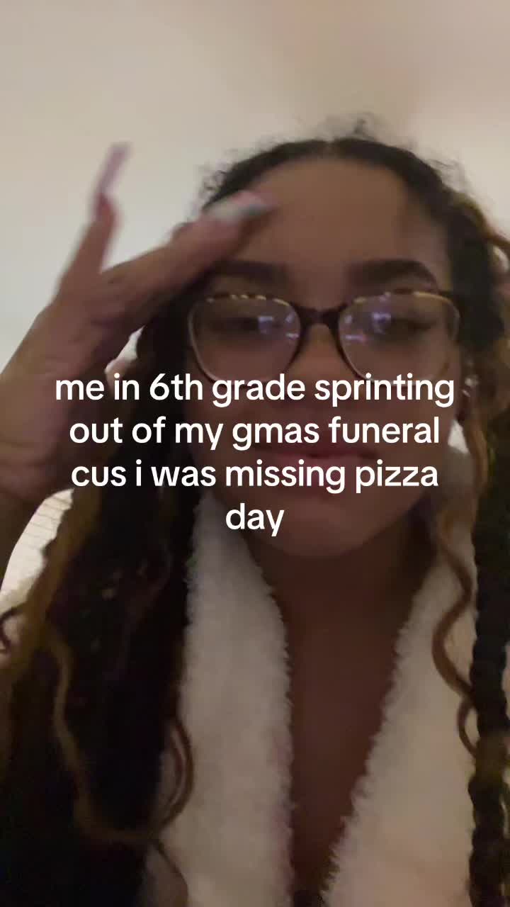 @ellamayo
