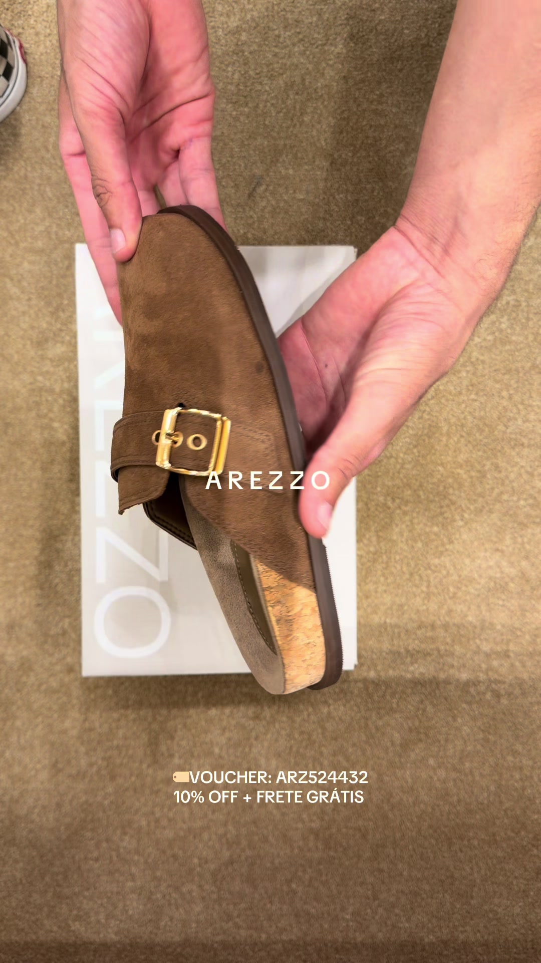 @Dennis Arezzo| ARZ524432