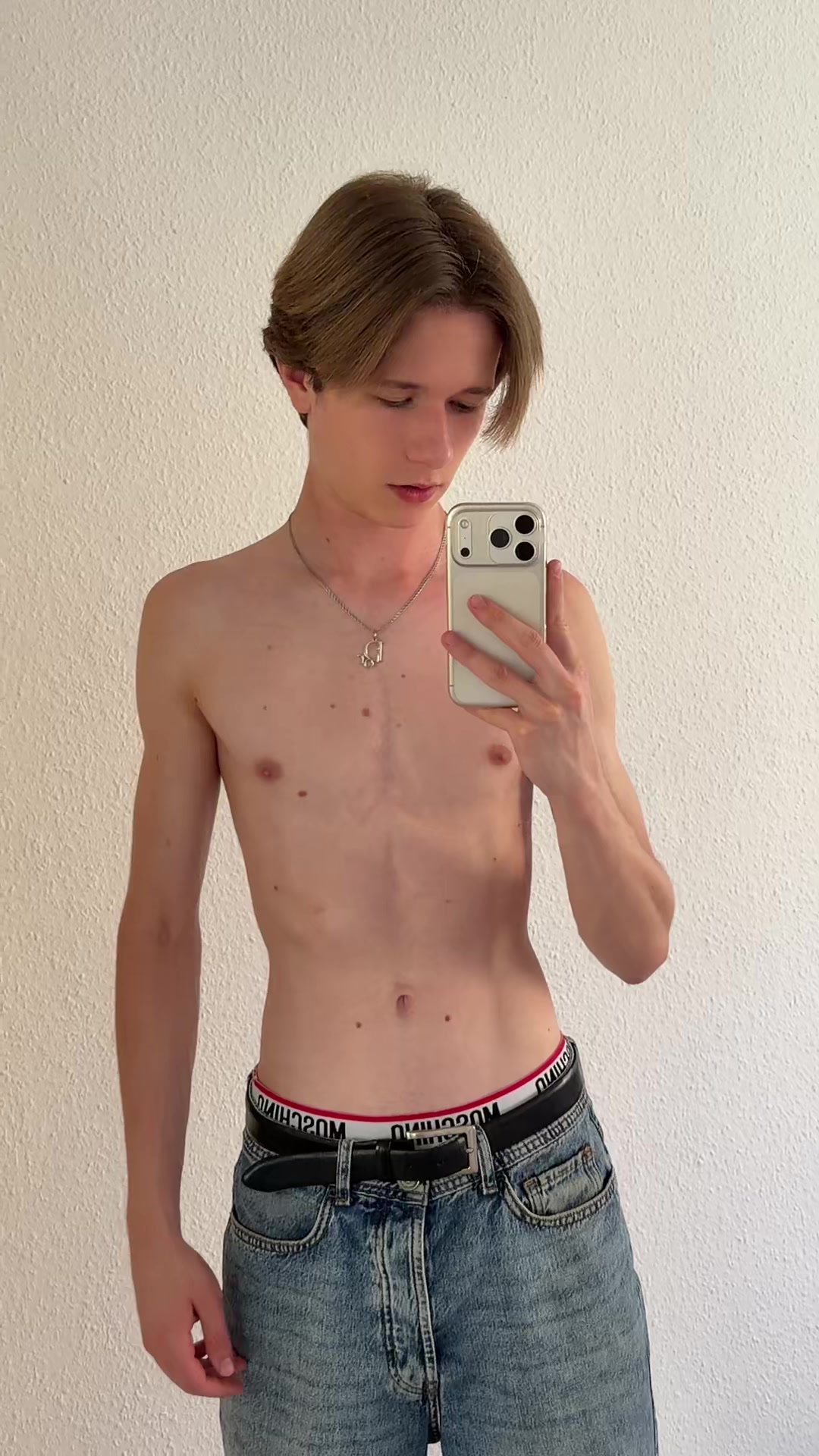 @Akisso