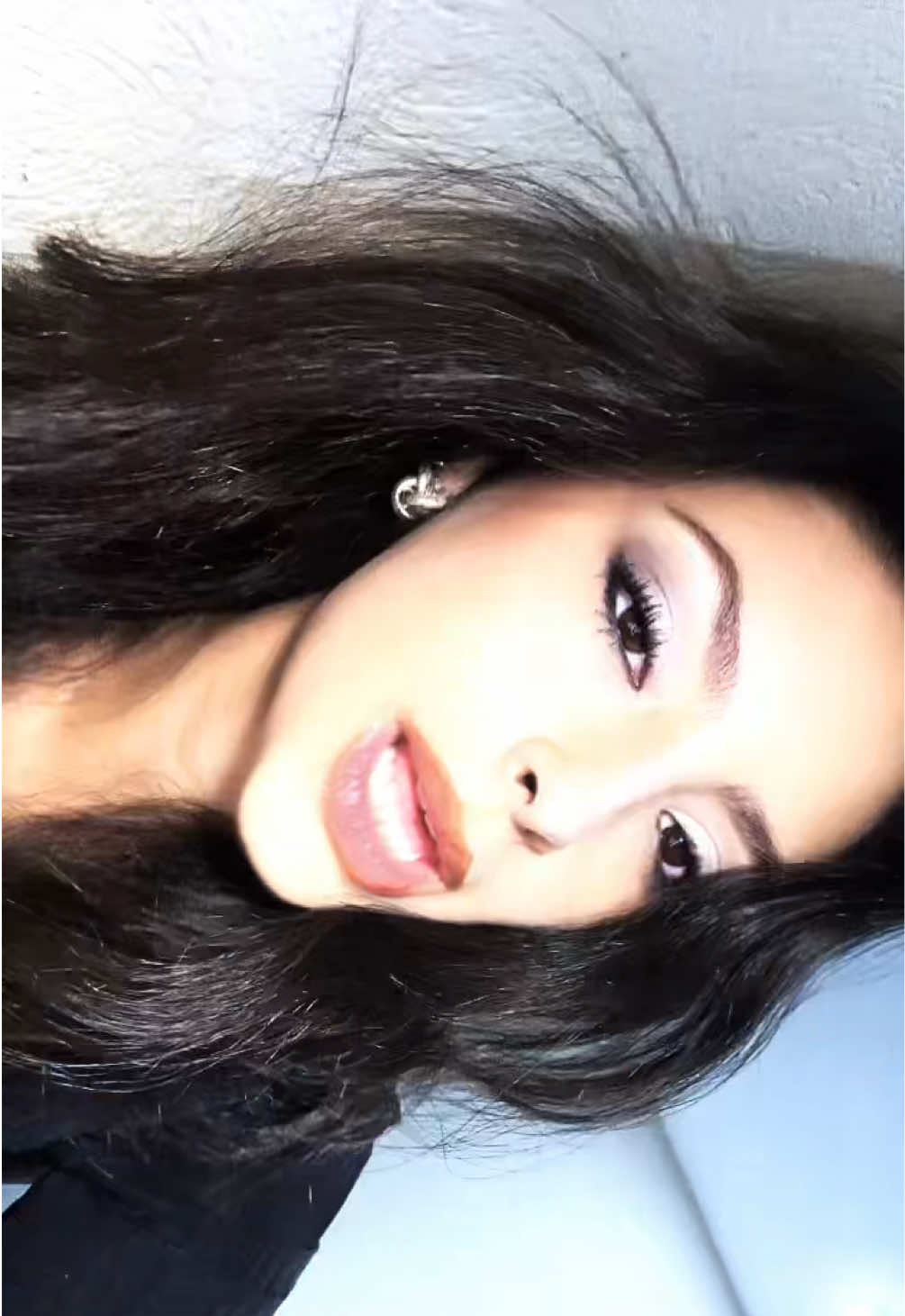 @Cris De Le&oacute;n