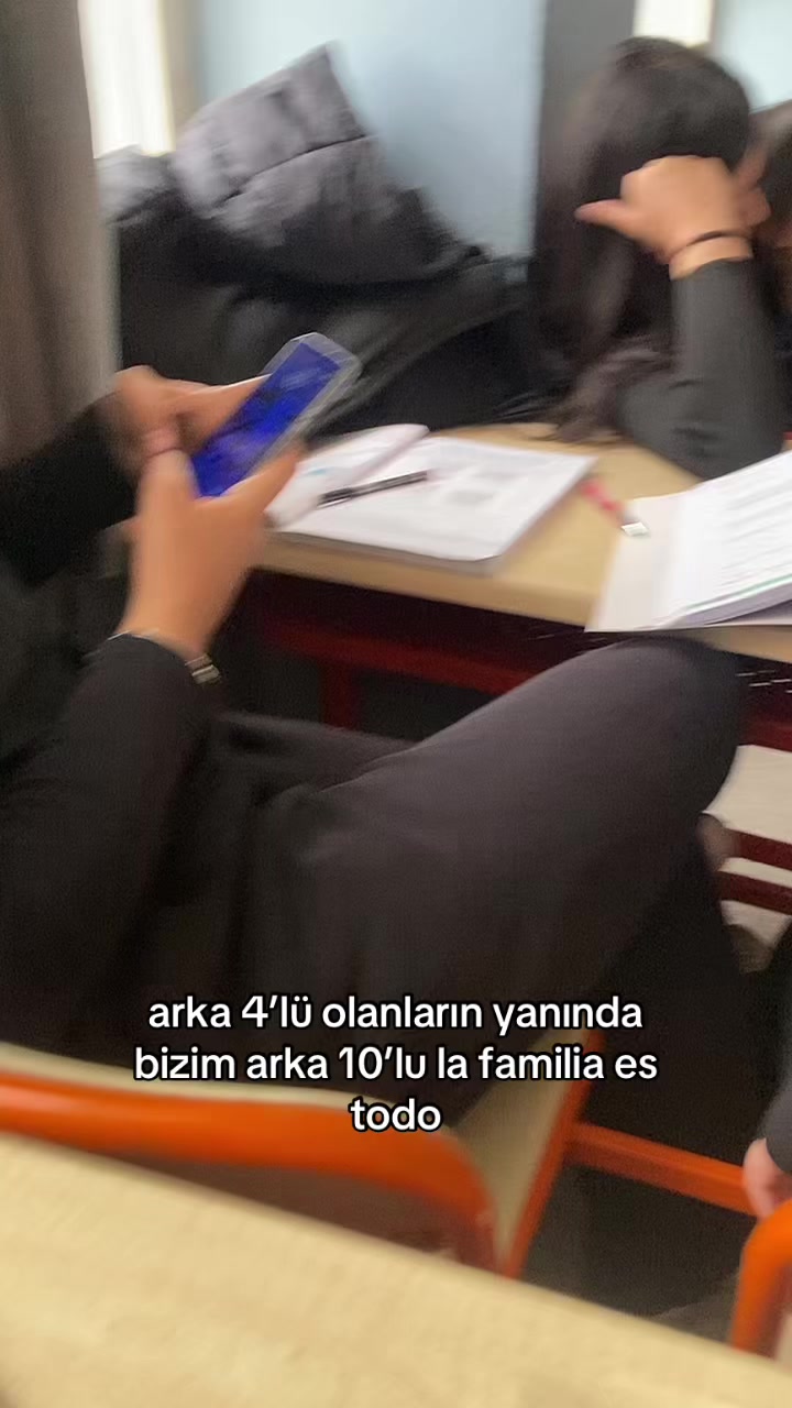 @9/B😝