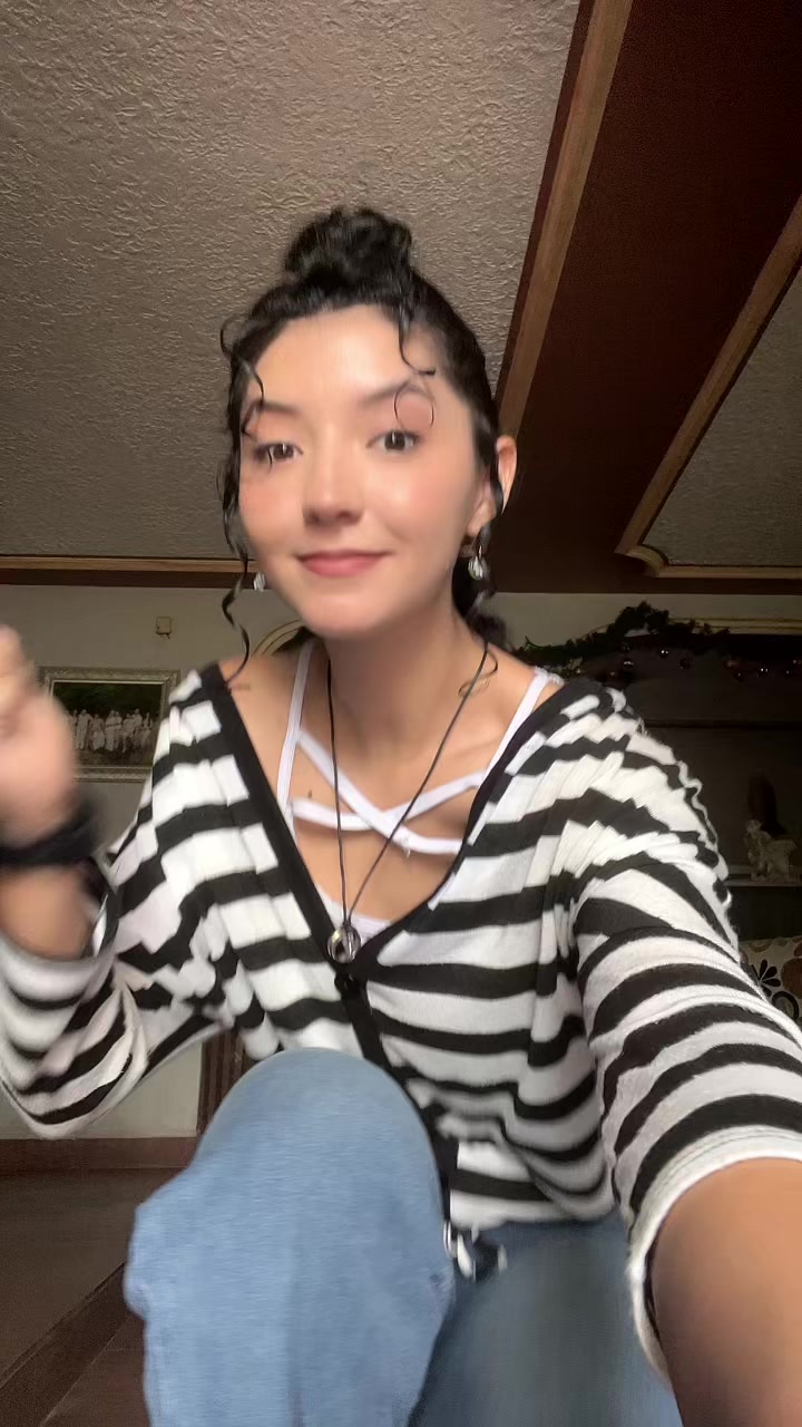 @Zitlaly Hernandez