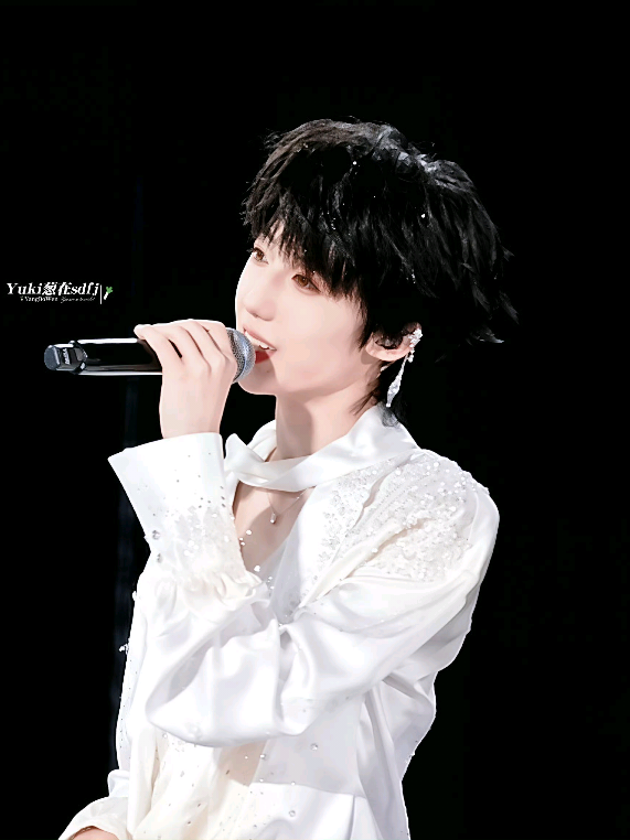 @🩷YANG BOWEN 杨博文🩷