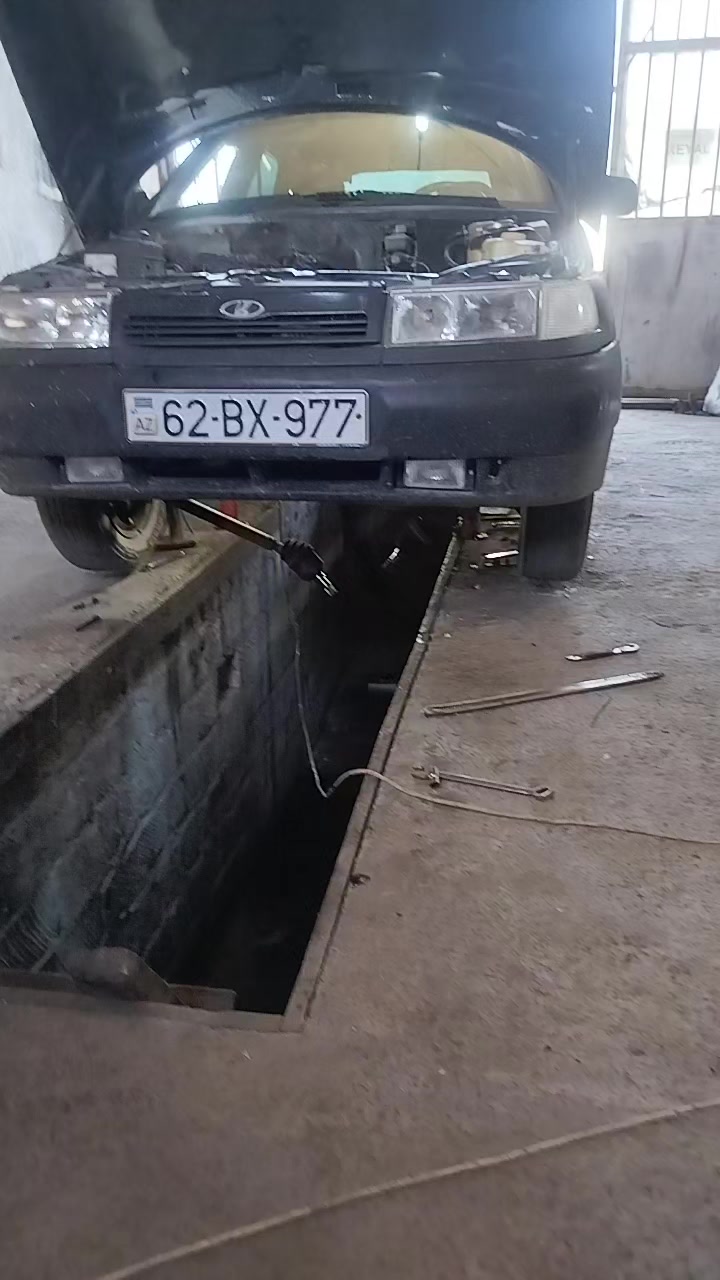 @&Ouml;mər Məmmədzadə