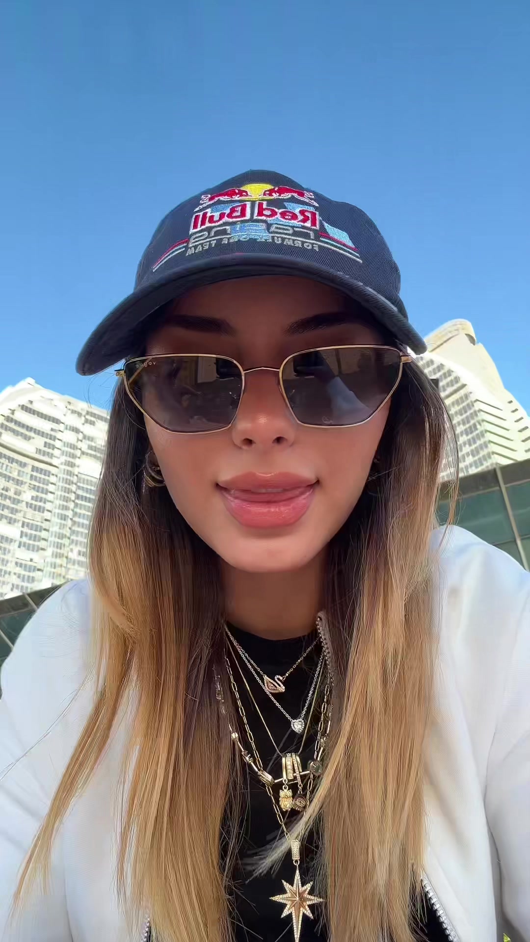 @Ezhelylmzz