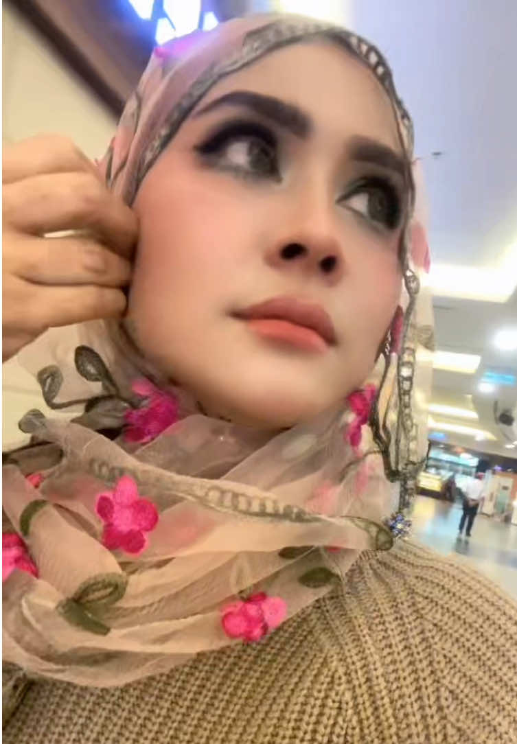 @Unie