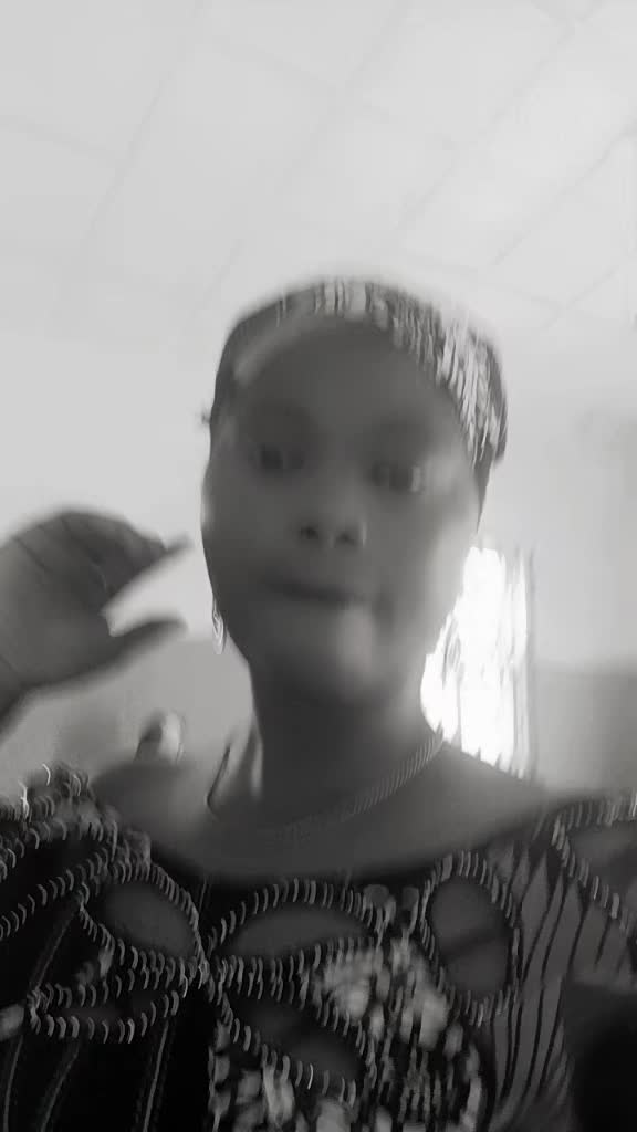 @OLORI NOBODY 🧵 🪡 ✂️