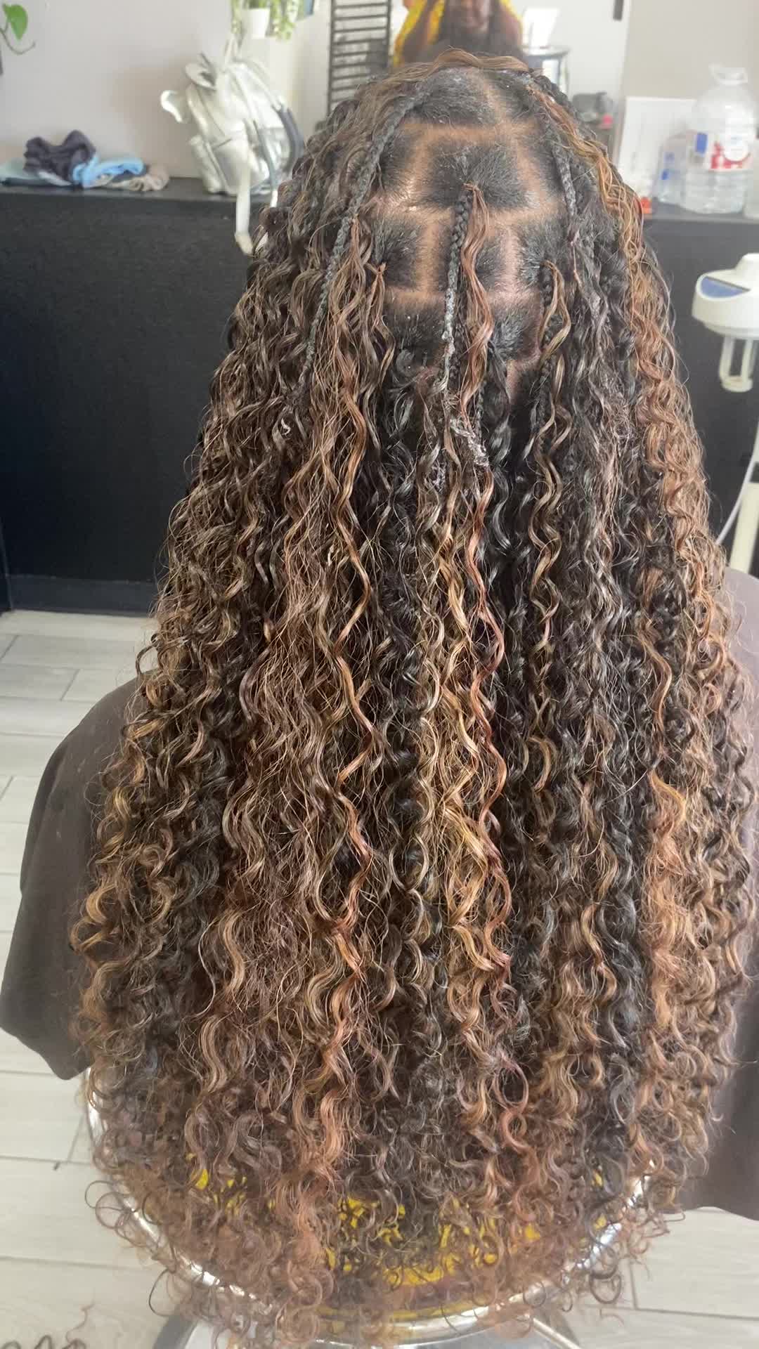 @CurlsuiteDenton
